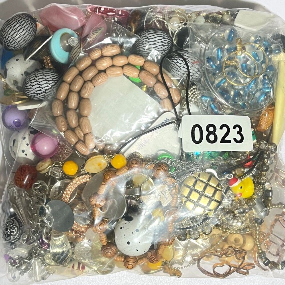 VTG - Now Repurpose Jewelry Rhinestone Beads Harvest Craft Upcycle Box 1#11.7oz